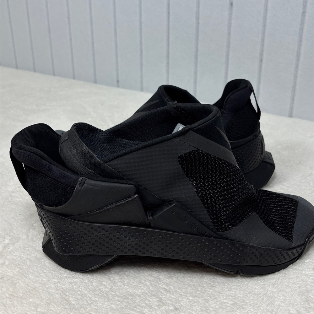 Nike Go FlyEase Triple Black DR5540-006 size 8.5 - Picture 9 of 10